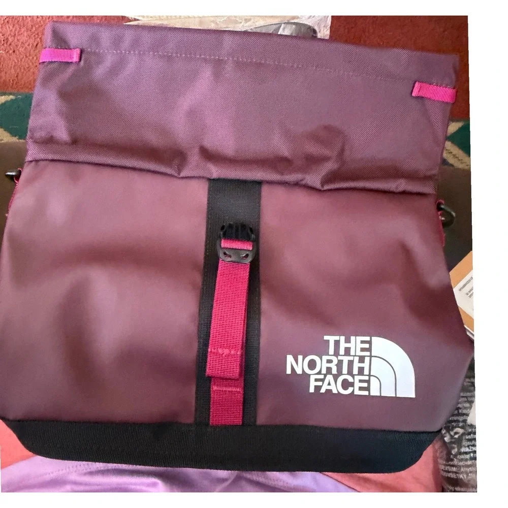 The North Face Base Camp Shoulder Bag Deep Burgundy NF0A8BK6 Crossbody Messenger - Picture 2 of 11
